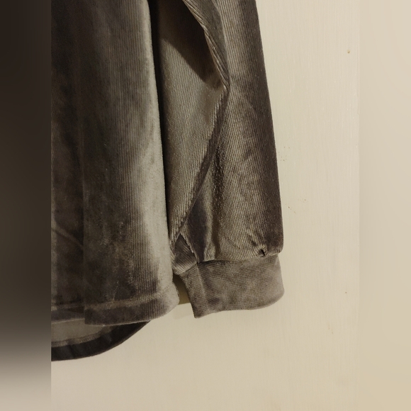 Charlotte Hornets Gray Sweatshirt - Picture 3 of 5